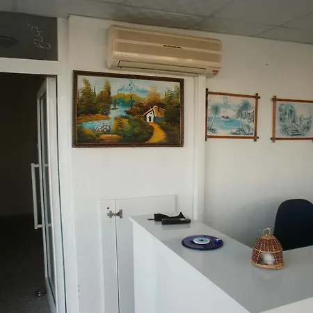 汽车旅馆 马纳夫加特汽车旅馆 *